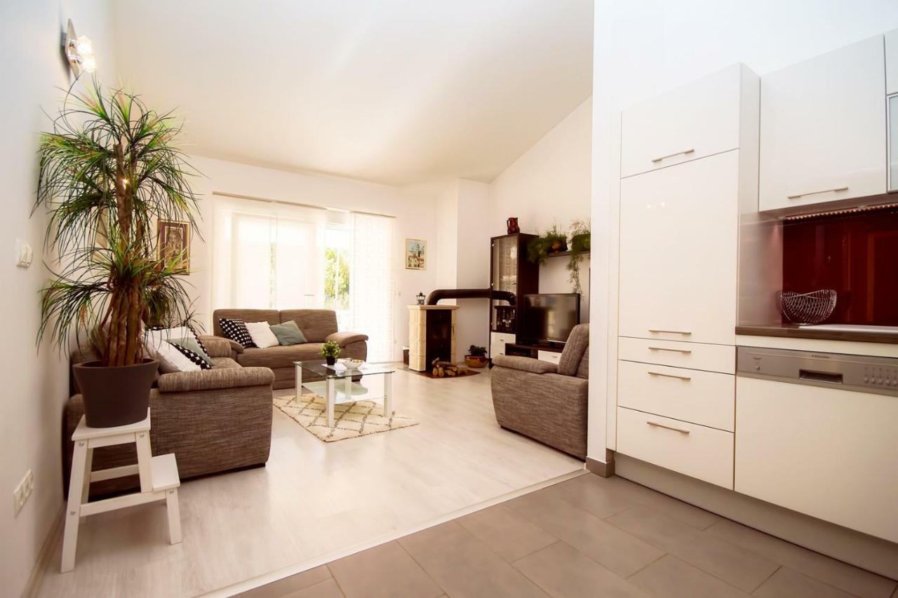Villa Ana - 3 Bedroom Villa With Private Pool And Unspoiled Natural Environment Kučiće 外观 照片